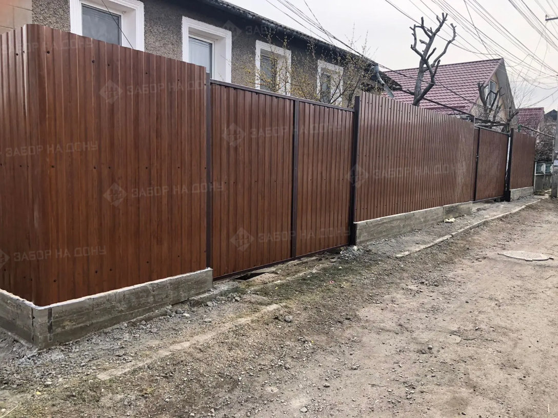 Распашные ворота из профлиста  в Батайске